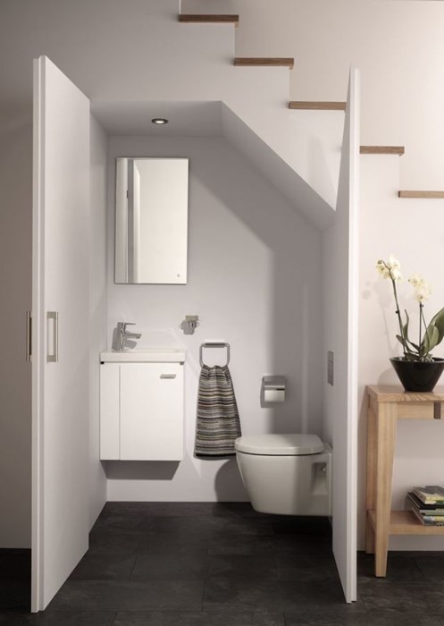 Phòng nhà tắm được thiết kế tối ưu vị trí gầm cầu thang