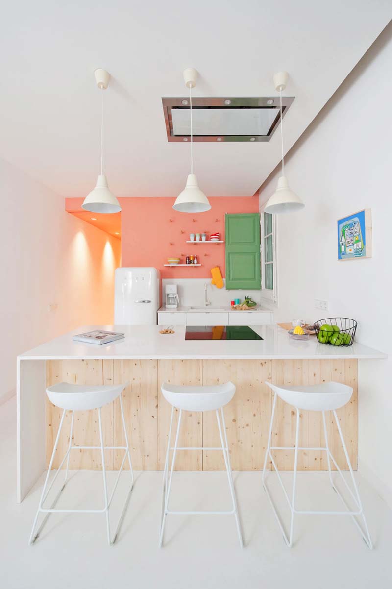 thiết kế phòng bếp màu hồng