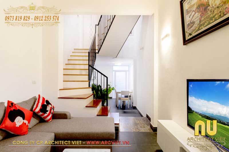 Thiết kế phòng khách đẹp nhà ống lệch tầng mặt tiền 4 5m