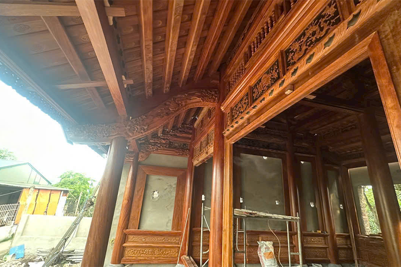 Hình ảnh nội thất bên trong nhà thờ họ 3 gian