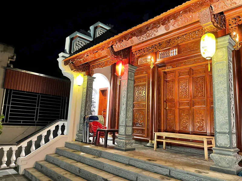 Nhà Gỗ Trên Sân Thượng