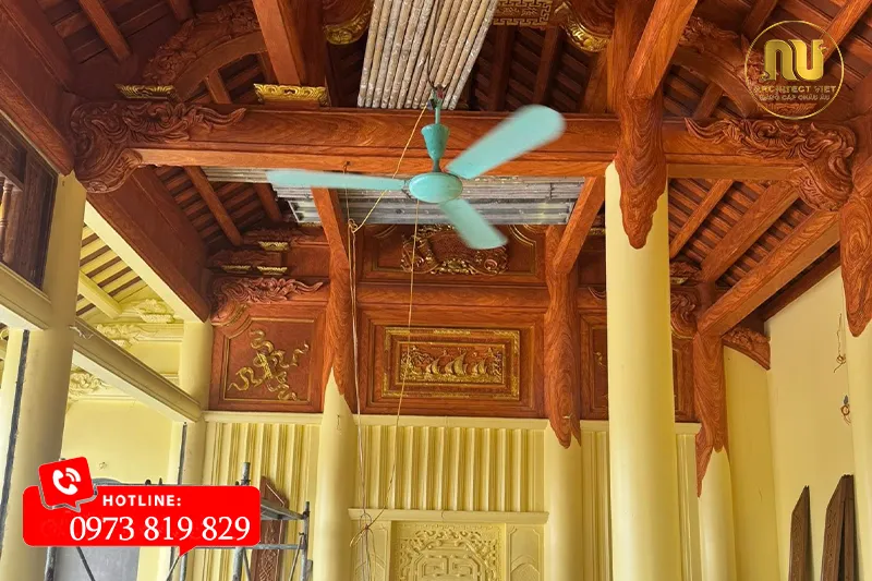 Nhà Thờ 40m2 Bê Tông Sơn Giả Gỗ