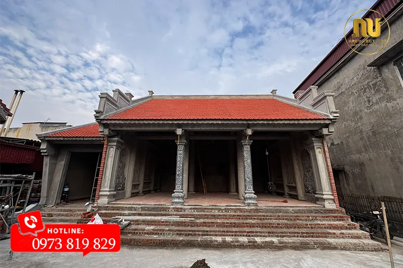 Nhà thờ 70m2 bê tông sơn giả gỗ