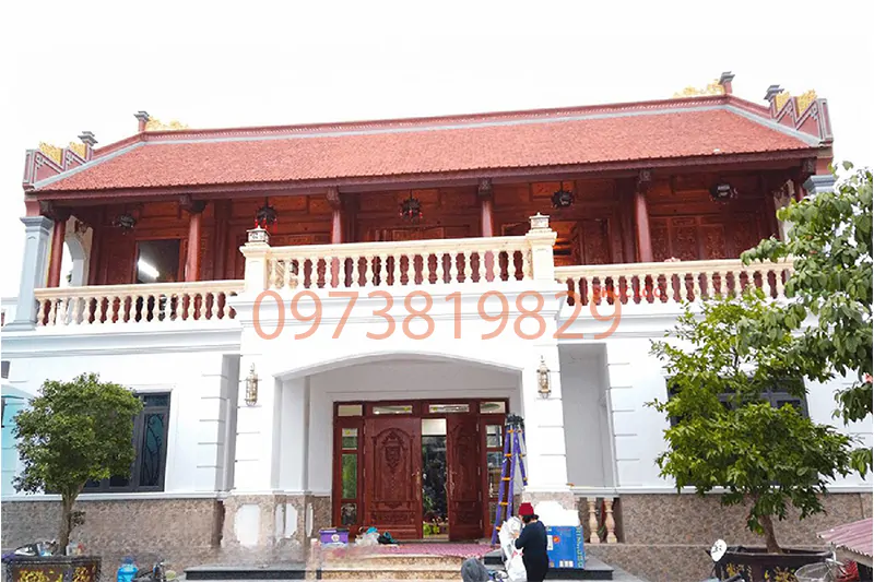 Nhà 5 gian bê tông giả gỗ