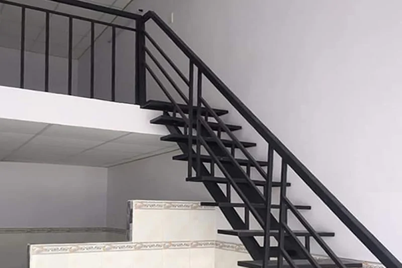 Mẫu cầu thang sắt đơn giản