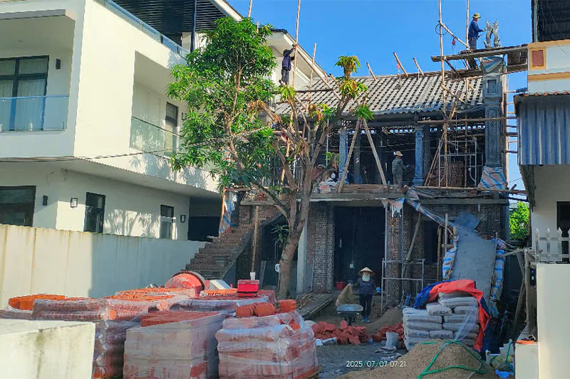 Có Nên Xây Nhà Thờ Họ?